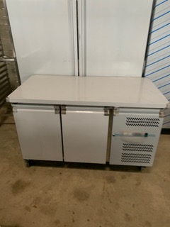 Table positive 282 litres 2 portes