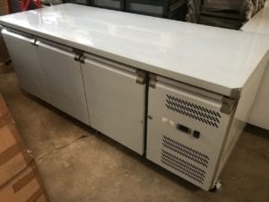 Table positive 800 3 portes inox