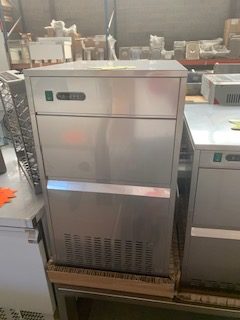 Machine à glaçon de comptoir -80KG