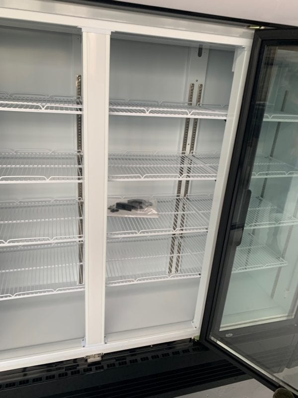 VITRINE A BOISSONS 3 PORTES VITREE – Image 4