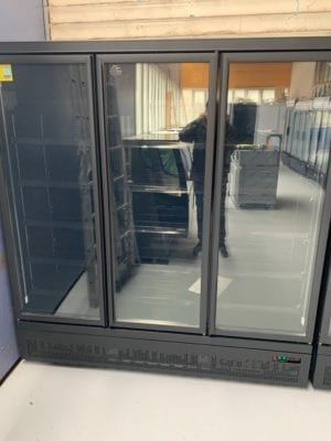 REFRIGERATEUR 3 PORTES EN VERRE NOIR POUR EPICERIE
