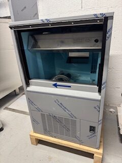 Machine à glaçons - Cylindre creux - 51 kg/24 h