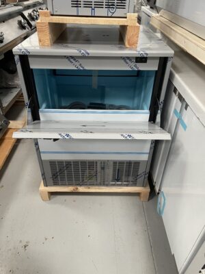 MACHINE À GLAÇONS – carré / CUBIQUE  – 75 KG/24 H